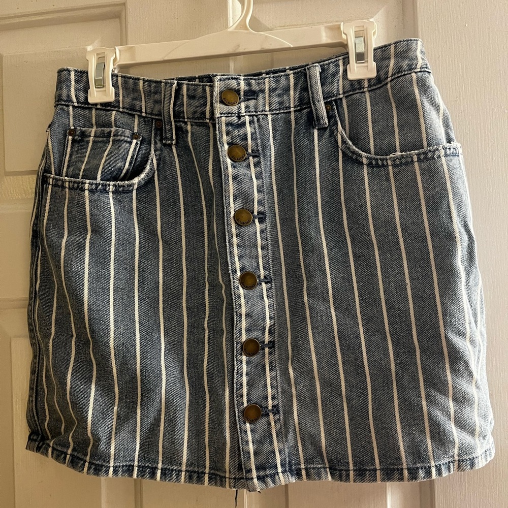 Stripped denim mini skirt